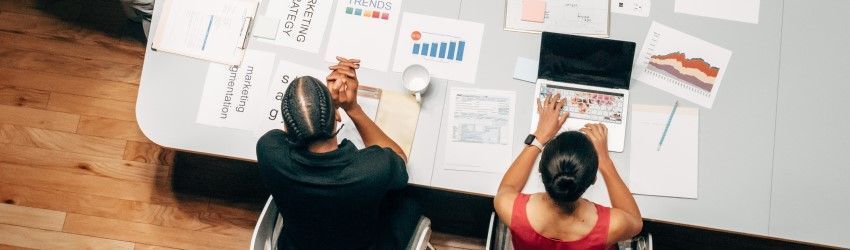 Contratar uma agência de marketing digital: prós e contras